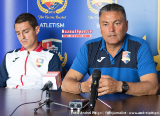 PROTEST | „Iliesta” a întârziat 15 minute la conferinţa de presă. „Nu este normal! Am vrut să plec!”