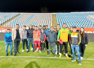 FOTO | Mișcarea în aer liber, o prioritate a profesorului Ene Mircea pentru copiii din satul Clondiru